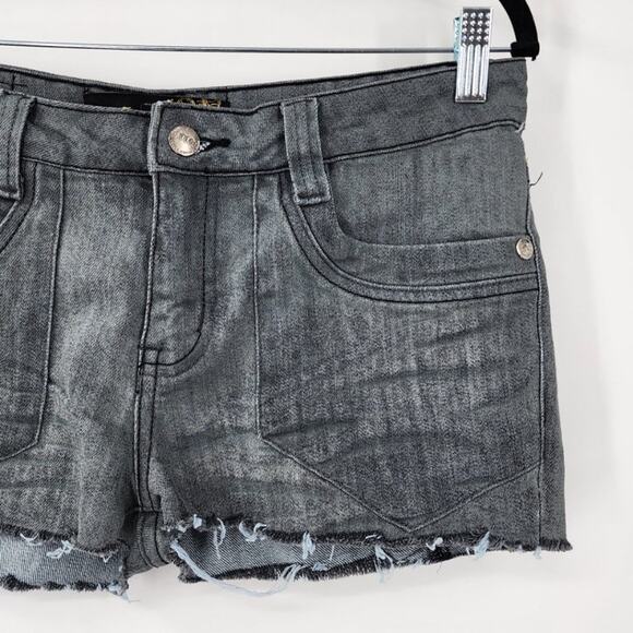 C.TTON Style by Paris Cut-Off Jean Raw Hem Shorts Womens Juniors Size 11 / 12 - Picture 2 of 5